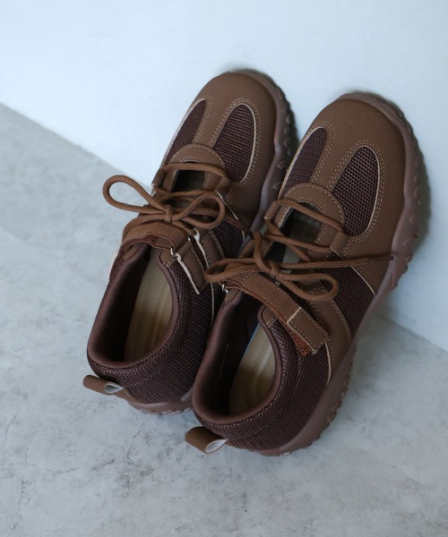 【H-】レースアップSNEAKER/ワンピース vibram スニーカー VIVIAN スニーカー やわらかソールレースアップベルトスニーカー