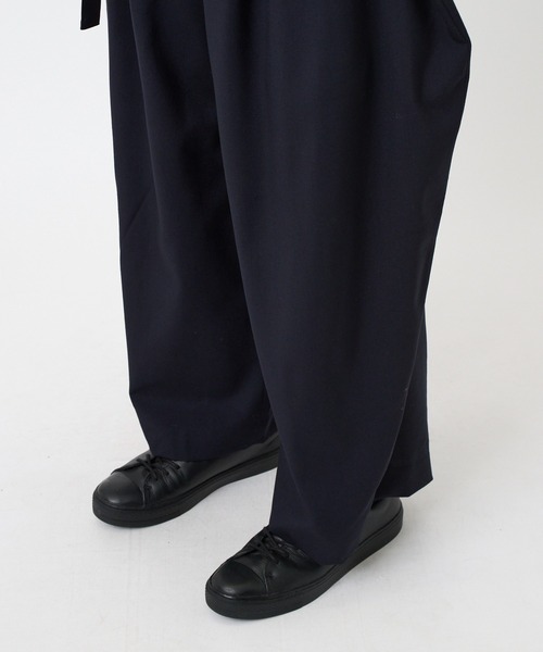 KHOKI（コッキ） スラックス 「KHOKI / コッキ」3D cutting design