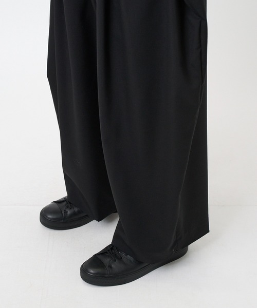 パンツ khoki 25ss 3D cutting design pants KHOKI（コッキ） スラックス 「KHOKI / コッキ」3D cutting design