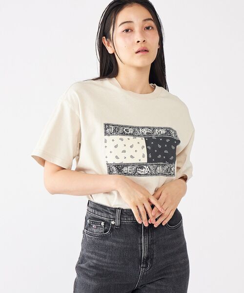 TOMMY JEANS tシャツ リラックスペイズリーフラッグTシャツ