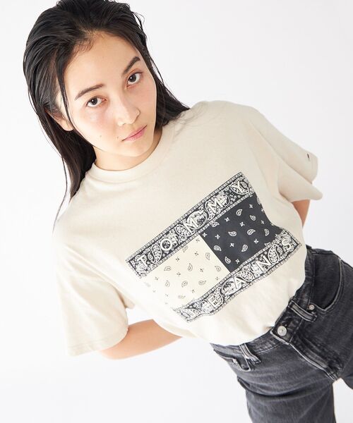 TOMMY JEANS tシャツ リラックスペイズリーフラッグTシャツ