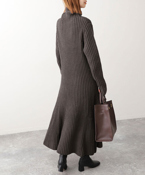 SLOBE IENA レディース　ブラウン Vネック ニットワンピース SLOBE IENA（スローブイエナ） ニットワンピース - ブラウン