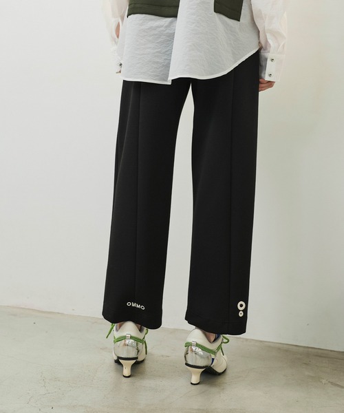 OMMO（オーエムエムオー） パンツ FRONT TUCK SEMI TAPERED PT