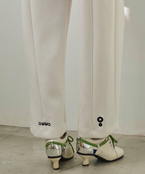 OMMO（オーエムエムオー） パンツ FRONT TUCK SEMI TAPERED PT