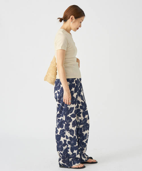 「IENA」 「flore flore」半袖Tシャツ FREE レッド レディースの画像