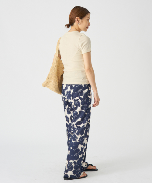 「IENA」 「flore flore」半袖Tシャツ FREE レッド レディースの画像