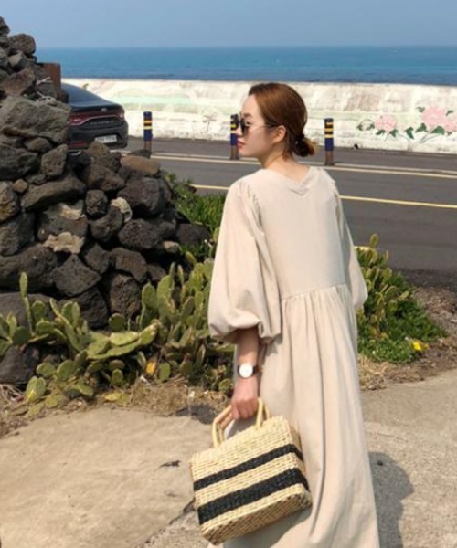 「a lot of love」 「yiliansu」7分袖ワンピース S ベージュ レディース_画像8