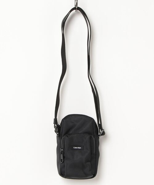 Calvin Klein（カルバン・クライン） ショルダーバッグ FREE ブラック