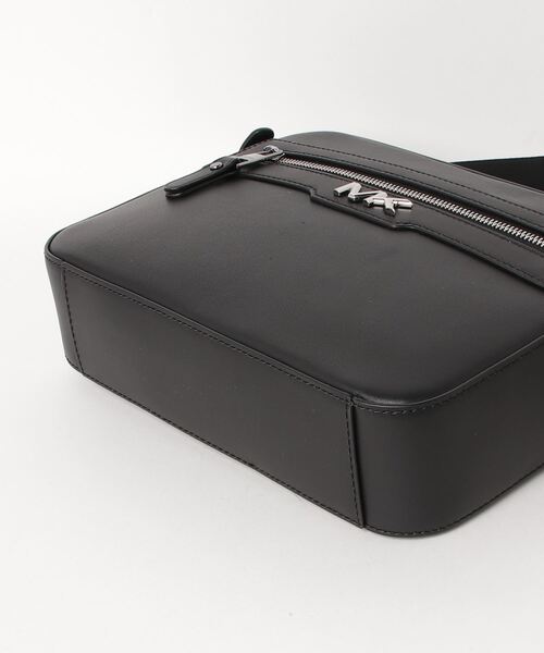 マイケルコースショルダーバッグ MICHAEL KORS（マイケルコース） ショルダーバッグ FREE ブラック