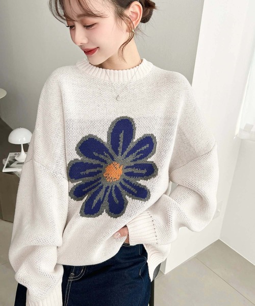 【ブルーグレー】フラワージャガード 7分袖 Vネック ニットTシャツ フラワージャガードニットプルオーバー5G[品番：ERMW0003985]｜moment+