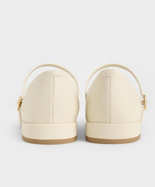 CHARLES ＆ KEITH（チャールズ&キース） パンプス ラウンドトゥ メリー