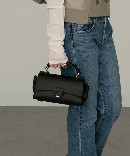 美品　LORISTELLA ブラック ショルダーバッグ LORISTELLA ショルダーバッグ バッグ 「LORISTELLA」レザー
