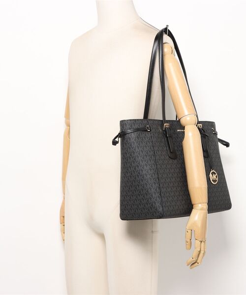 MICHAEL KORS（マイケルコース） トートバッグ VOYAGER LG MF TZ TOTE