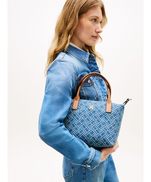 TOMMY HILFIGER トートバッグ 青 デニム トミーヒルフィガー 【公式通販】