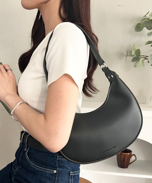 美品✨ёpa エパ オフショルダー ワンショルダー　2way ブラック ハンドバッグ ハーフムーンショルダーバッグ ワンハンドルハンドバッグ