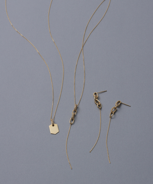 Lilas ネックレス ダイヤバチカンモチーフYネックレス K10 レディース 