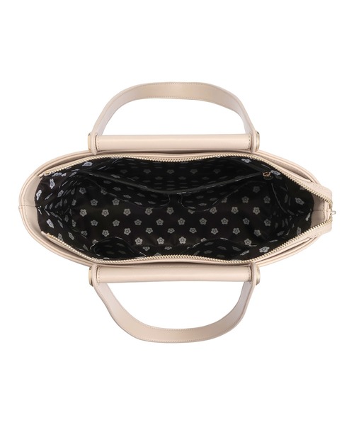 ★通勤通学◎【MARY QUANT】シンプルデイジーアクセント トート MARY QUANT ONLINE SHOP｜マリークヮントオンラインショップ