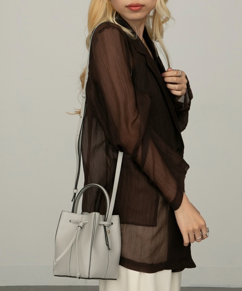 美品　LORISTELLA ブラック ショルダーバッグ LORISTELLA 「LORISTELLA」 ワンポイントショルダーバッグ