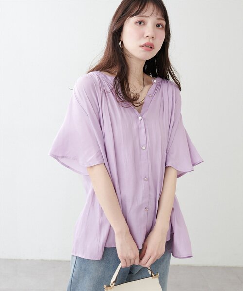natural couture ブラウス シャツ 半袖 とろみサテンフレア袖ギャザー