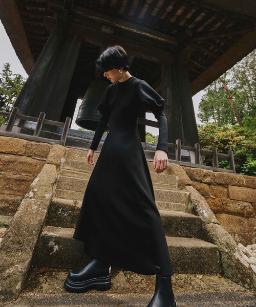 OMMO（オーエムエムオー） ワンピース CUBE SLEEVE FLARE OP