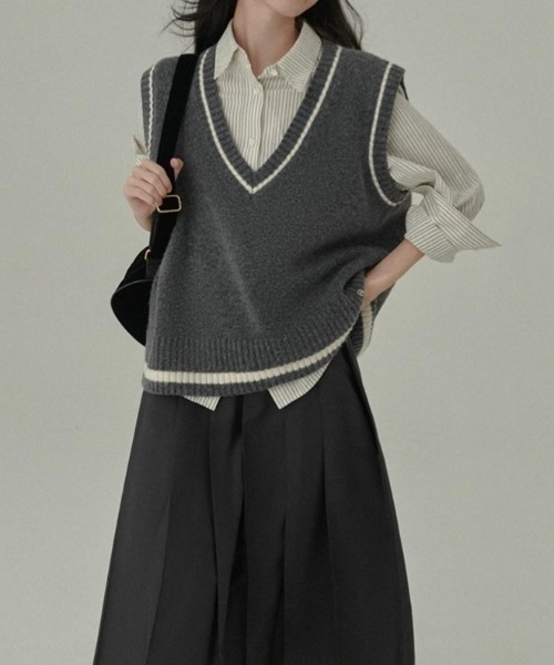 GEMEDA ベスト ジレ 「秋冬新作」Vネックライン配色ニットベスト