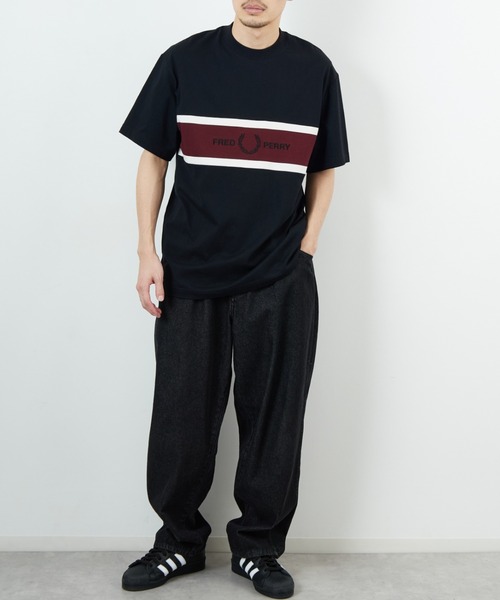 FRED PERRY（フレッドペリー） tシャツ ブランドロゴ刺繍 パネルT