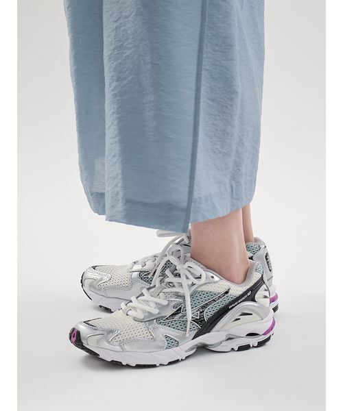 MIZUNO（ミズノ） スニーカー 「emmi｜Mizuno」WAVE RIDER 10