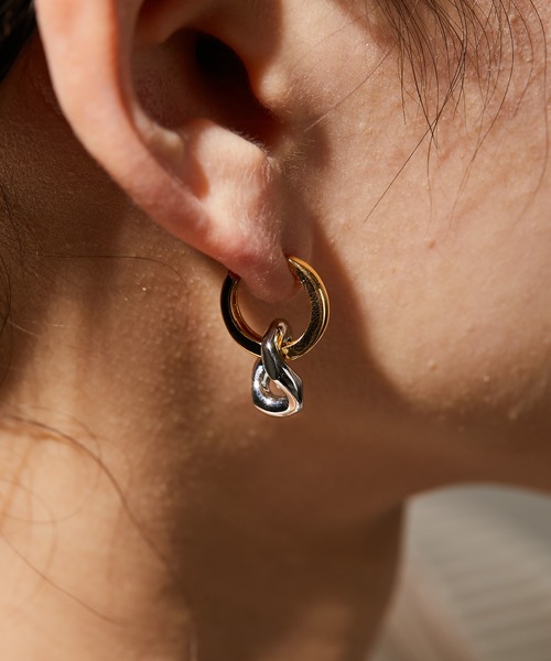 「ear PAPILLONNER」 ピアス（両耳用） FREE ゴールド レディース_画像7