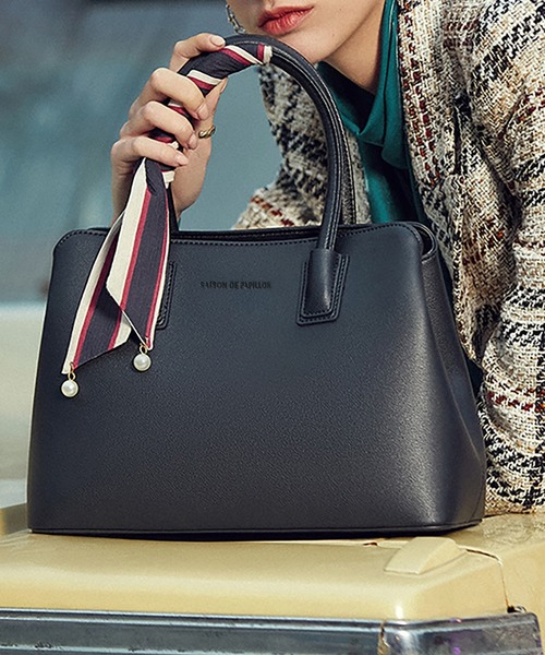 新品未使用品　レザー ハンドバッグスカーフ付き SAISON DE PAPILLON ハンドバッグ スカーフ付き2way大容量