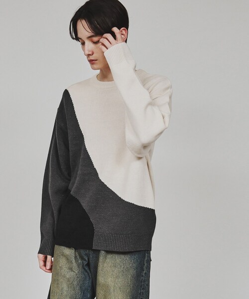 tk.TAKEO KIKUCHI（ティーケータケオキクチ） セーター ニット カーブ