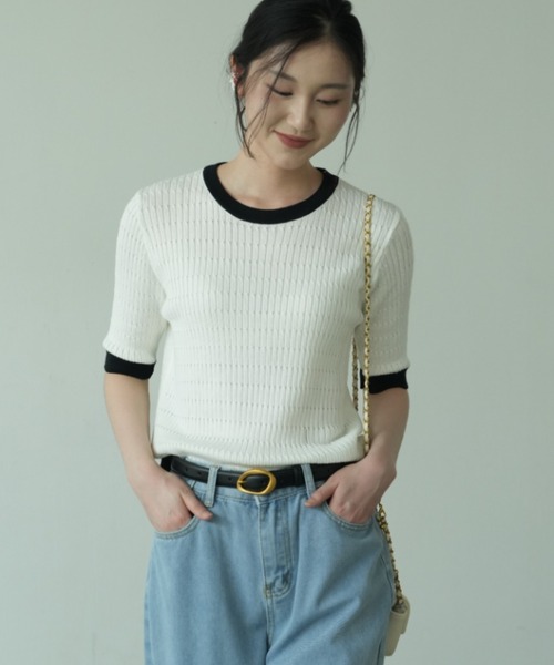 ニット セーター 柔らか素材で秋も快適。「きちんと見え」配色ライン