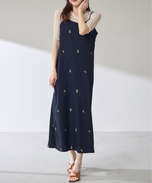 新品　フラワー刺繍　ドレス　キャミワンピース　8月中旬迄　とても可愛い♥ &. NOSTALGIA ワンピース 「ZOZO限定」フラワー刺繍キャミ