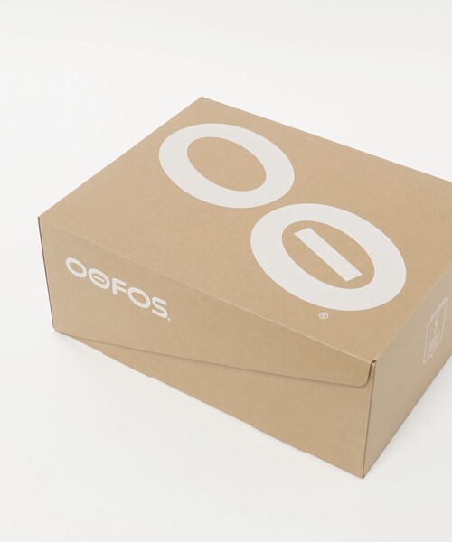 新品同様　27cm OOFOS 厚底　箱付き OOFOS（ウーフォス） ウーメガ 厚底 リカバリーサンダル スポーツ