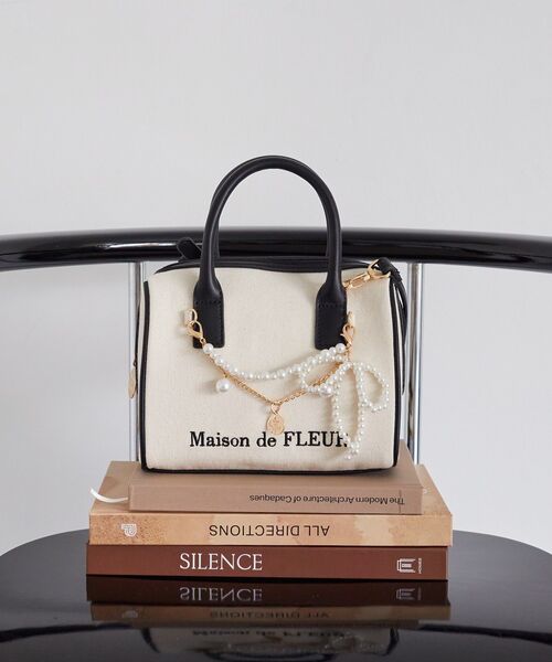 Maison de FLEUR（メゾンドフルール） ボストンバッグ チャーム付き