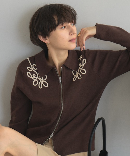 &. NOSTALGIA（ノスタルジア） ニット セーター コード刺繍襟付きWZIP