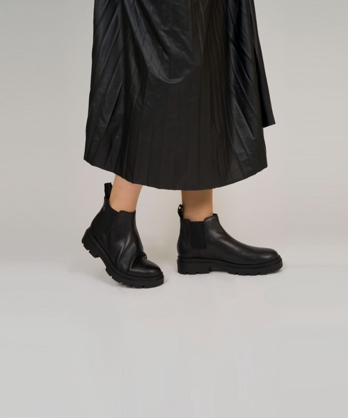 fabio rusconi ショートブーツ美品 FABIO RUSCONI（ファビオルスコーニ） ショートブーツ 36 ブラック