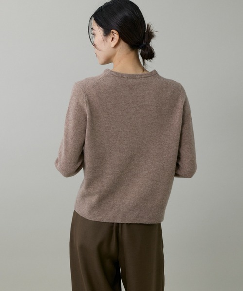 INED（イネド） ニット セーター クルーネックビジュー風刺繍ニット