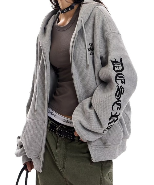 刺繍ジップパーカー（XL） 【雷市場（ポンジャン）商品韓国直送】 チャムトゥル 刺繍 パーカー ジップアップ XL &frasl; TM NETWORK 2024 FANKS! inside : TM