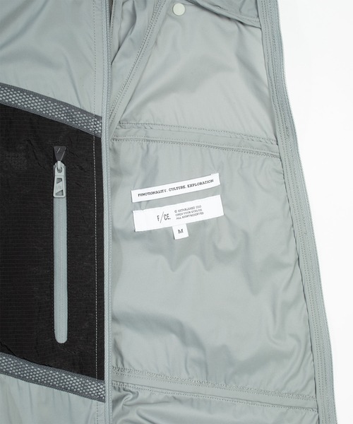ナイロンジャケット F/CE. STOWABLE TRANSFORM JACKET / エフシーイー ストウアブル トランスフォーム ジャケットの画像