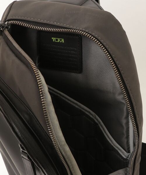 TUMI（トゥミ） ワンポイントショルダーバッグ - ブラック メンズ 