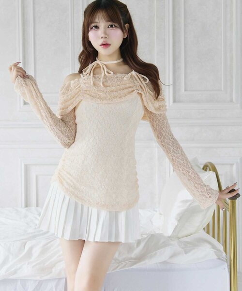 ベルシャルム　ワンピース オフホワイト Belle Charme ワンピース 「Belle Charme」Lace Layered Pleated
