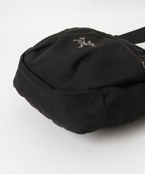 ARC'TERYX（アークテリクス） ショルダーバッグ - ブラック メンズ