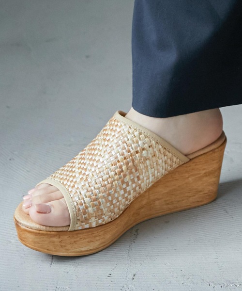 ほぼ新品！本物保証★フェンディ★限定！ゴールドエディションサンダル★サイズ36 67e0b38fe374b.webp