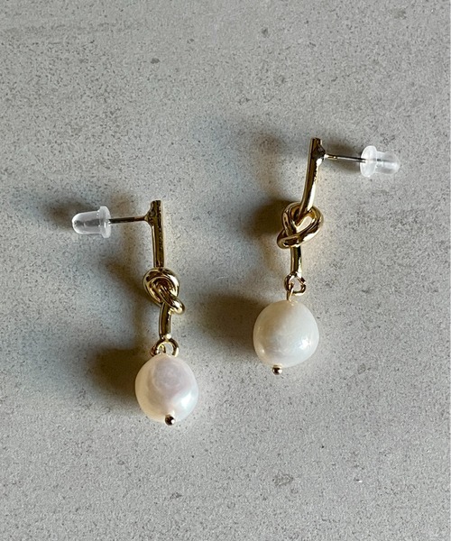 ピアス ノットデザイン ＆ 淡水パール ドロップピアス レディース 