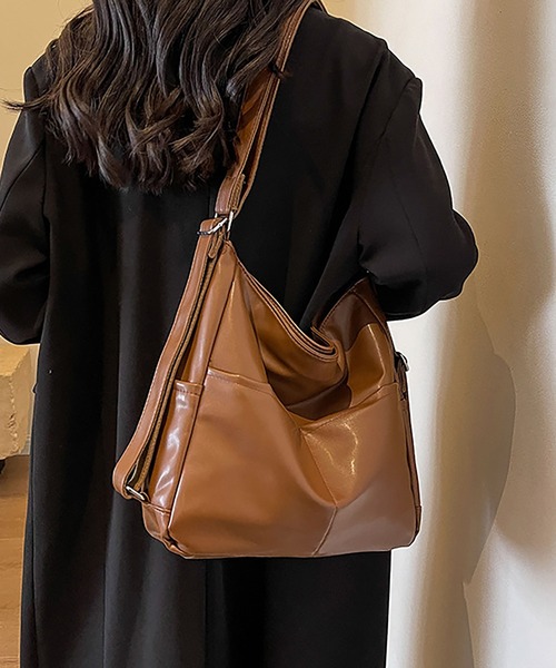 LA VORAGINE ショルダーバッグ バッグ 外ポケット ワイドベルト