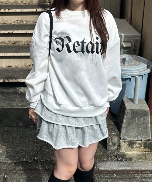 shrita（シュリータ） トレーナー スプレープリントロゴトレーナー「低