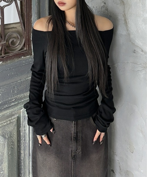 LVEU. tシャツ 「LVEU.」ベーシックオフショルトップス