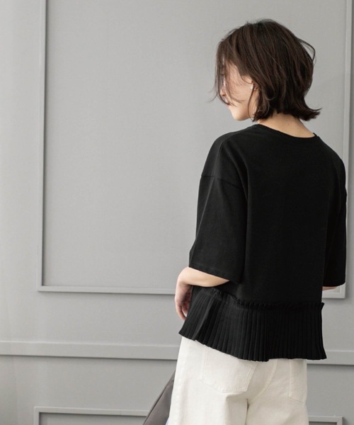 【モード】sacai 裁ち切り加工 プリーツデザイン ドッキング Tシャツ OPAQUE.CLIP tシャツ プリーツデザインドッキングトップス「洗濯