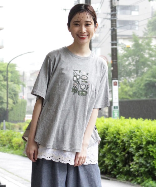tシャツ SUPER　HAKKA×reiko．matsuno　「おはな」刺繍Tシャツ レディース