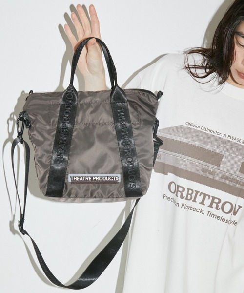 美品！！ THEATRE PRODUCTS ブラックショルダーバッグM 楽天市場】THEATRE PRODUCTS 【NYLON FRILL SHOULDERBAG Msize